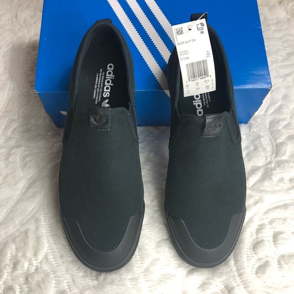 Adidas - Picture 2 of 8